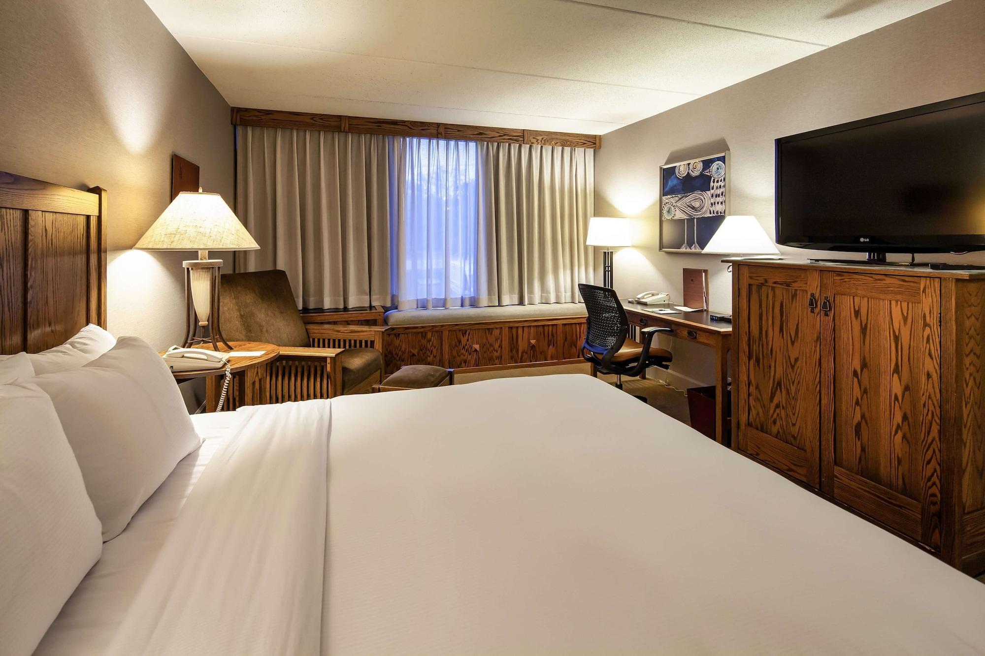 Doubletree By Hilton Libertyville-Mundelein Dış mekan fotoğraf