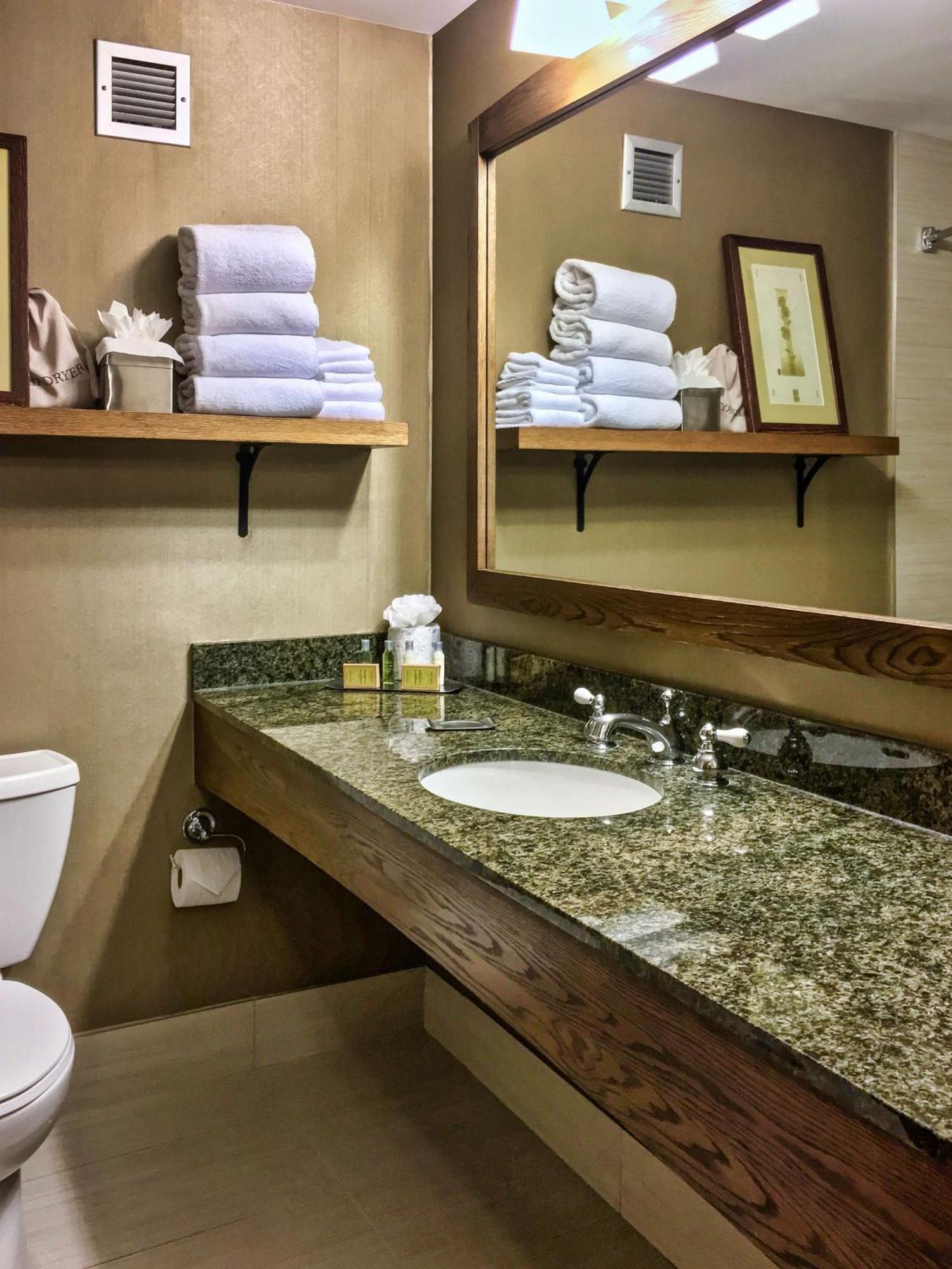 Doubletree By Hilton Libertyville-Mundelein Dış mekan fotoğraf