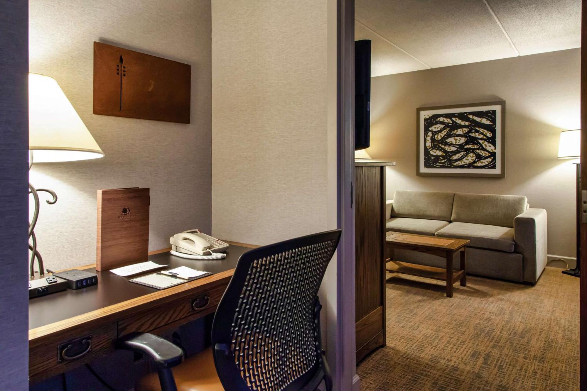 Doubletree By Hilton Libertyville-Mundelein Dış mekan fotoğraf