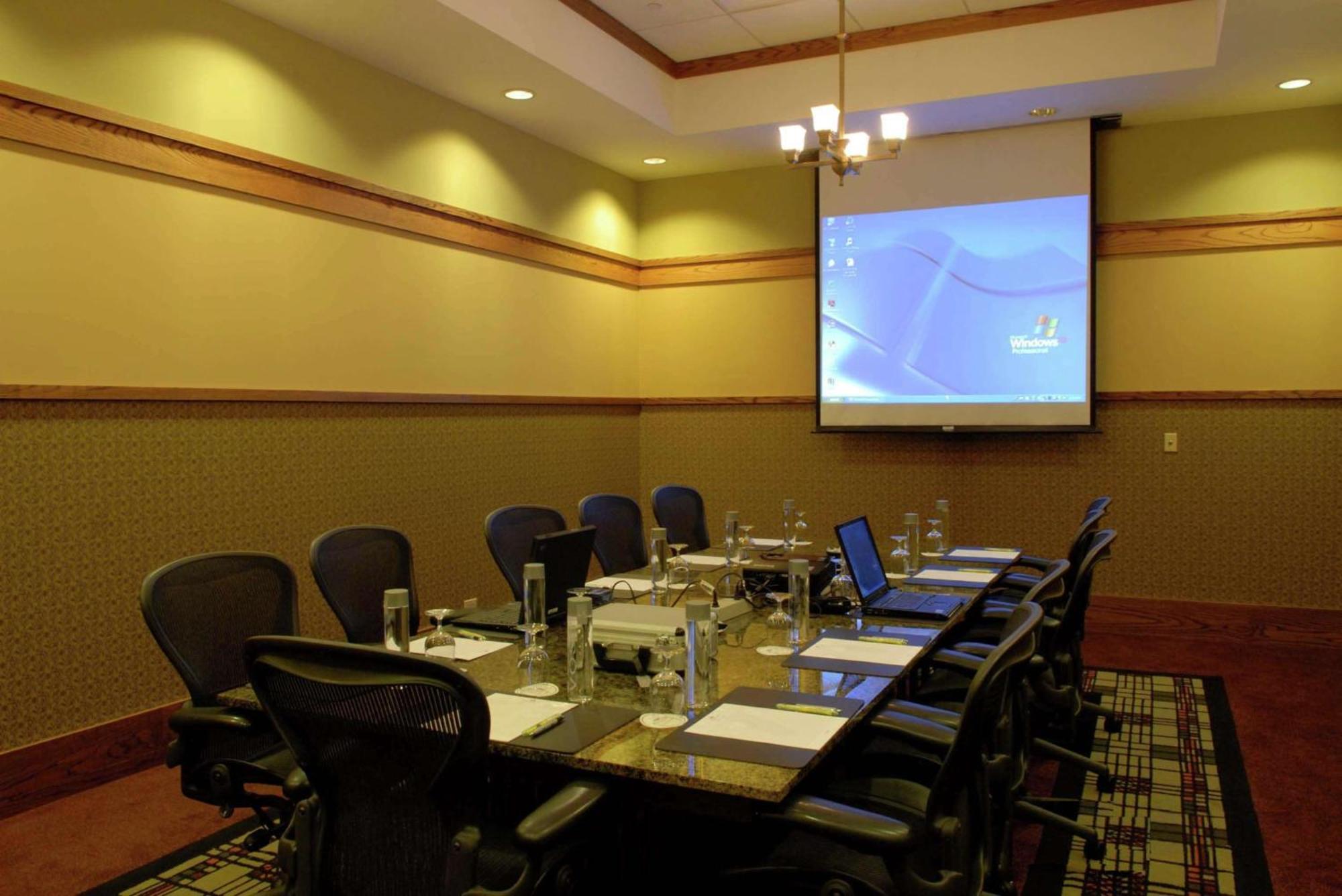 Doubletree By Hilton Libertyville-Mundelein Dış mekan fotoğraf