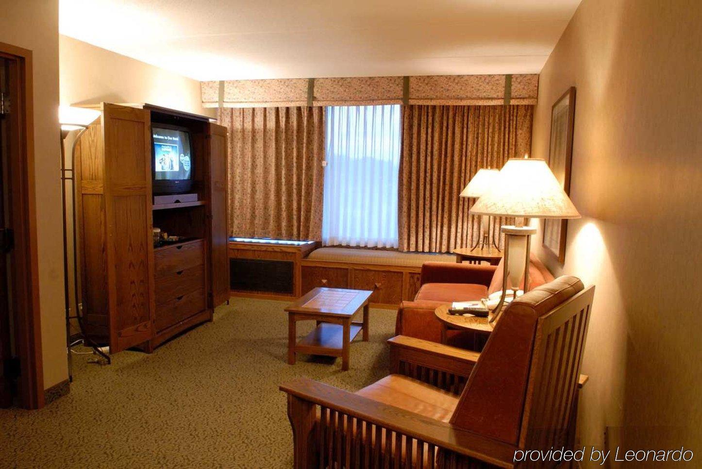 Doubletree By Hilton Libertyville-Mundelein Oda fotoğraf