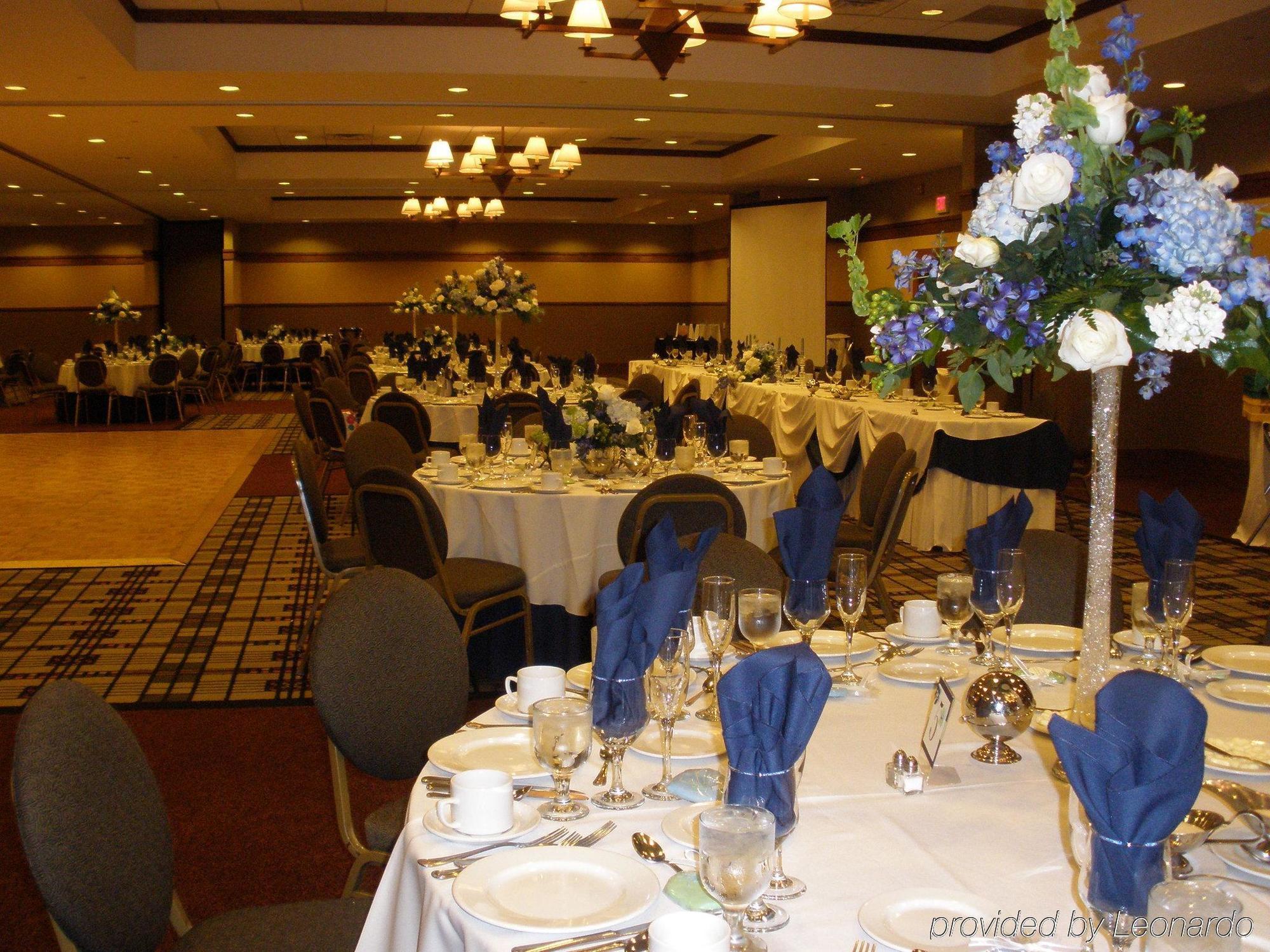 Doubletree By Hilton Libertyville-Mundelein Konforlar fotoğraf