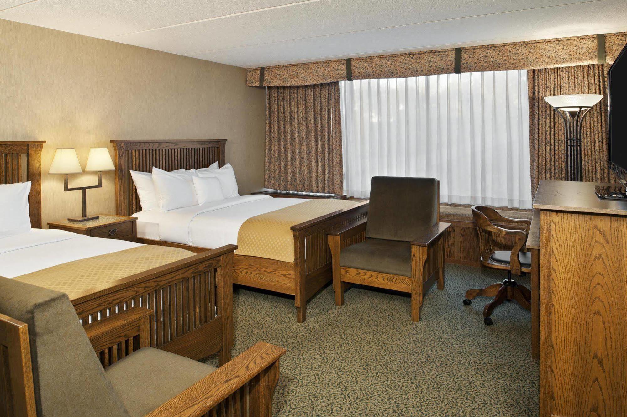 Doubletree By Hilton Libertyville-Mundelein Oda fotoğraf